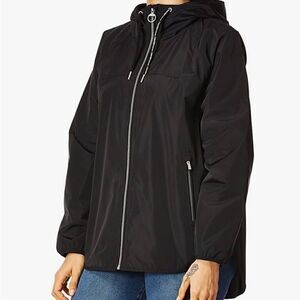 Calvin Klein Women crossover back water repellent specter Jacket , Size Med